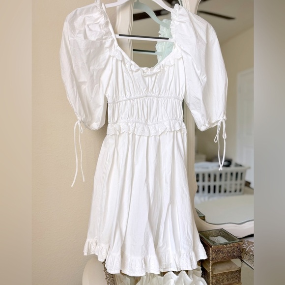 Cottage Core white Mini Dress - Picture 2 of 7